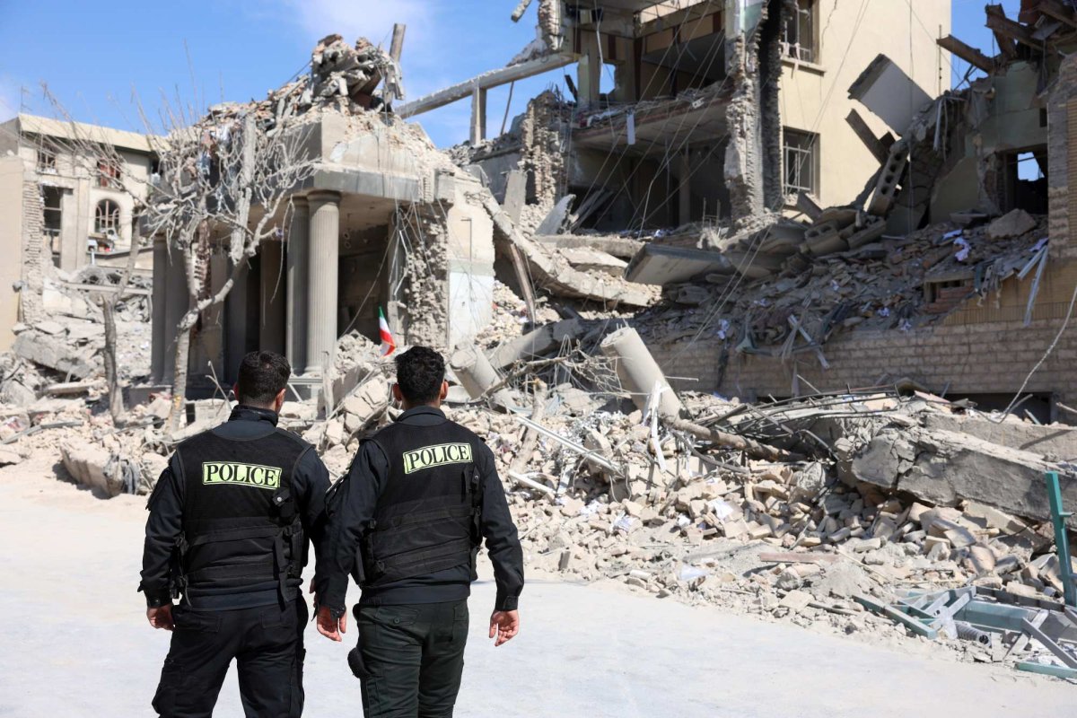 „Lumea dreaptă”, această cârpă de lustruit... 356833