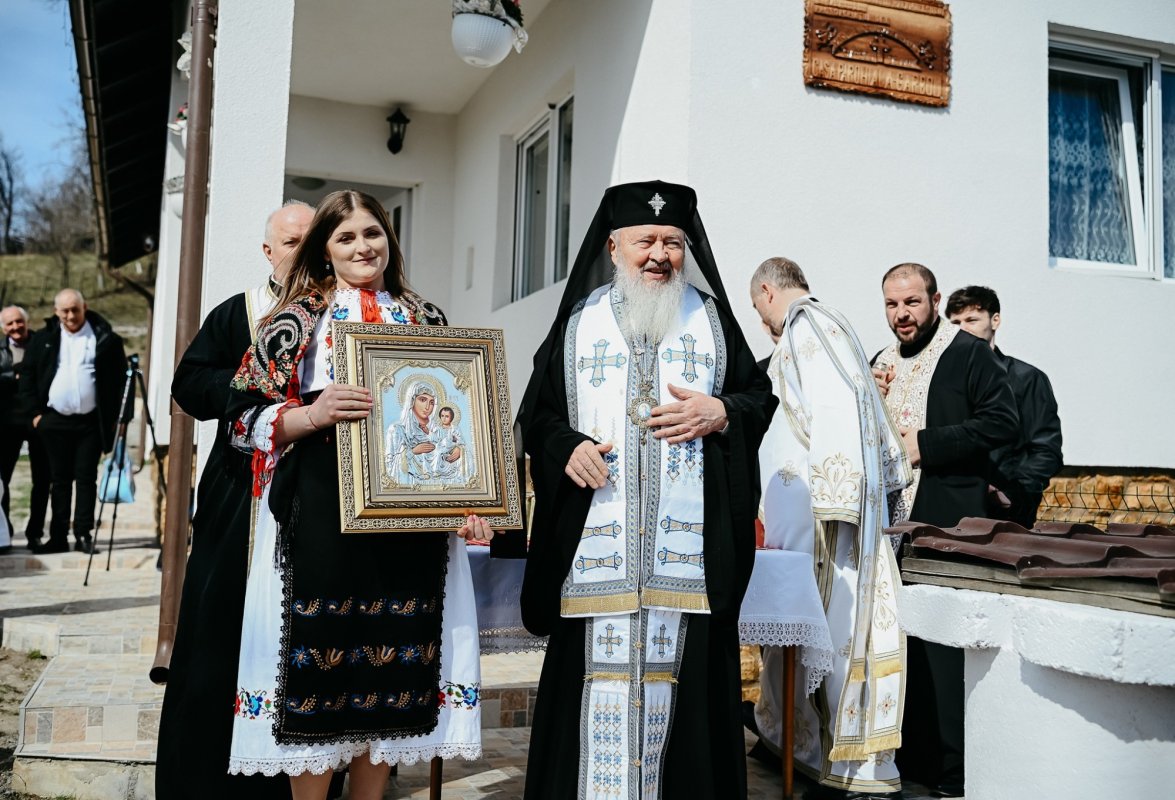 Binecuvântarea lucrărilor la casa parohială din Gârbău Dejului, judeţul Cluj 357516