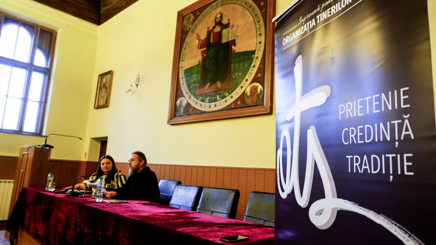 Părintele Răzvan Ionescu a conferenţiat la Sibiu 357523