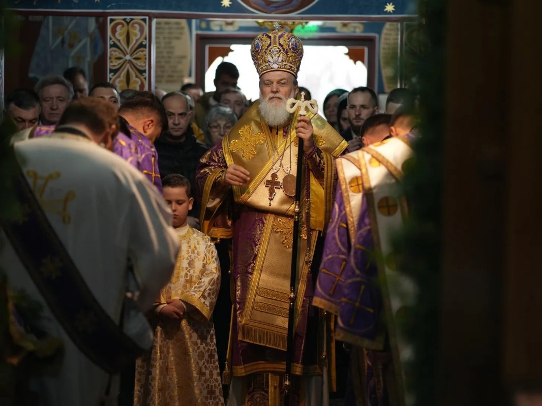 Popasuri de rugăciune și slujire în eparhii din Muntenia și Dobrogea 357529