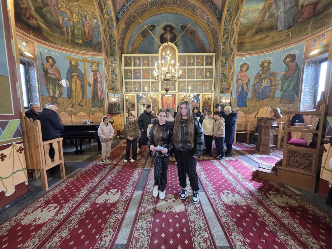 Atelier misionar‑catehetic la Parohia Prozanic din Călărași 357620