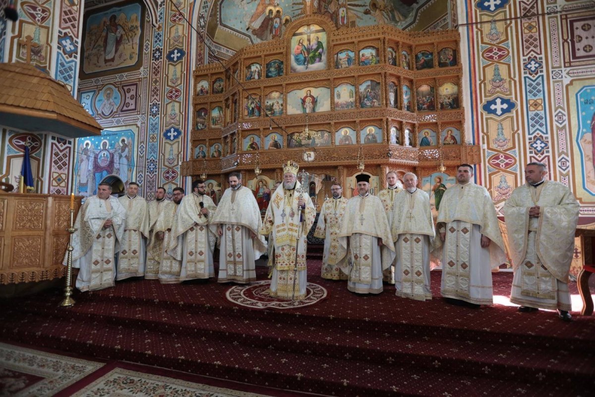 Slujire în Parohia Tășnad, Protopopiatul Carei 357601