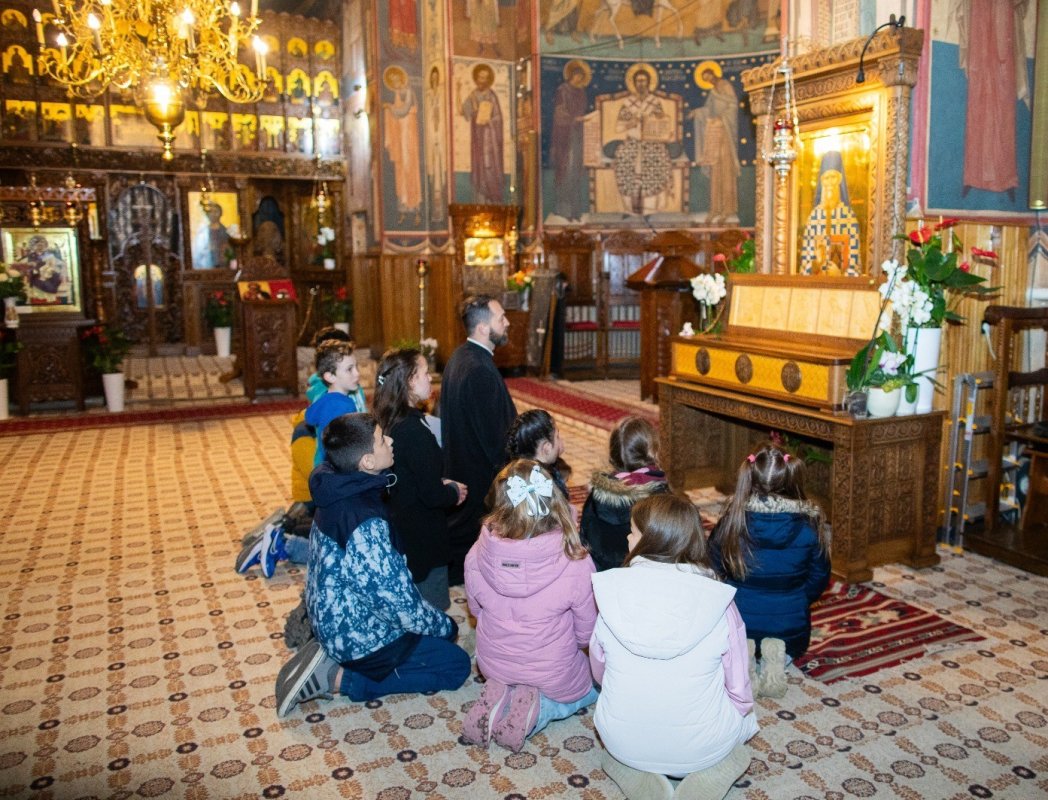 Activitate catehetică la o parohie din județul Alba 357679