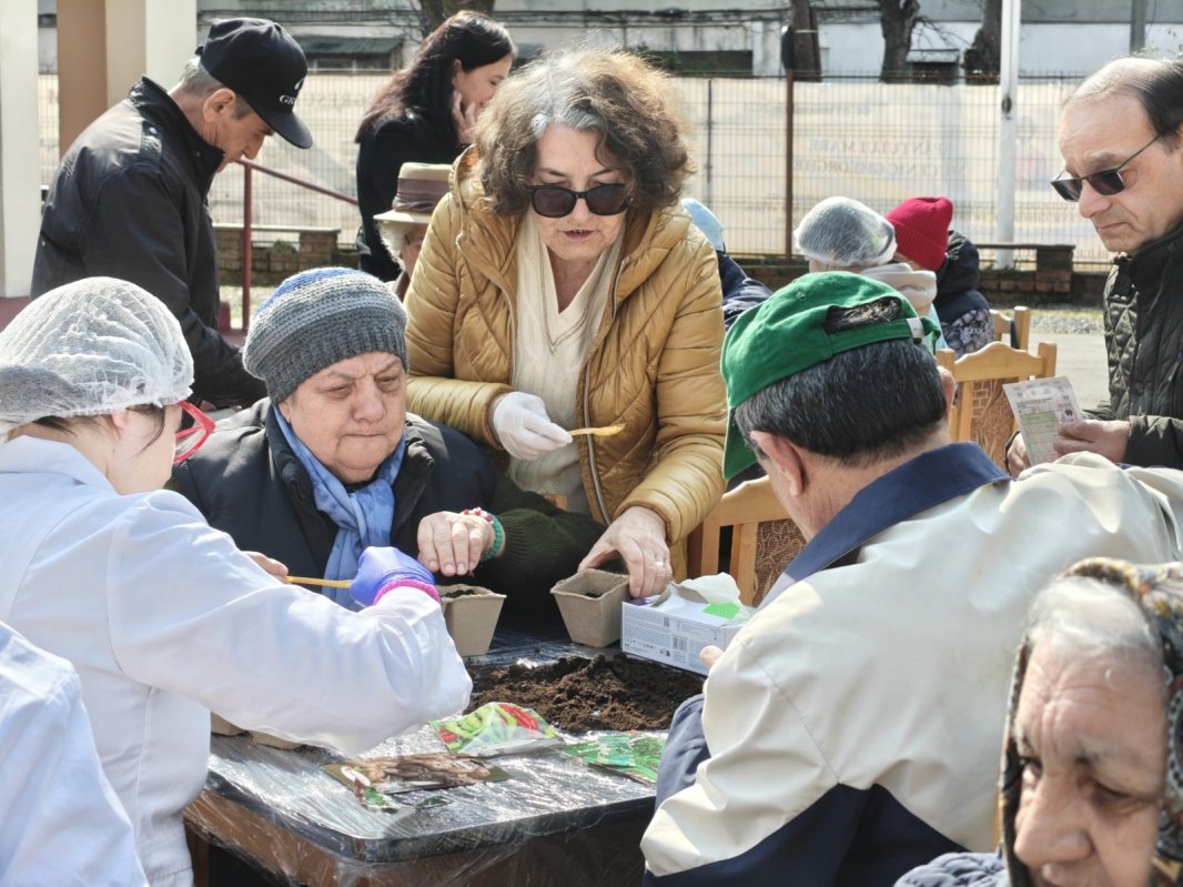 Activitate practică la Cantina socială „Sfânta Filofteia” din Capitală 357684