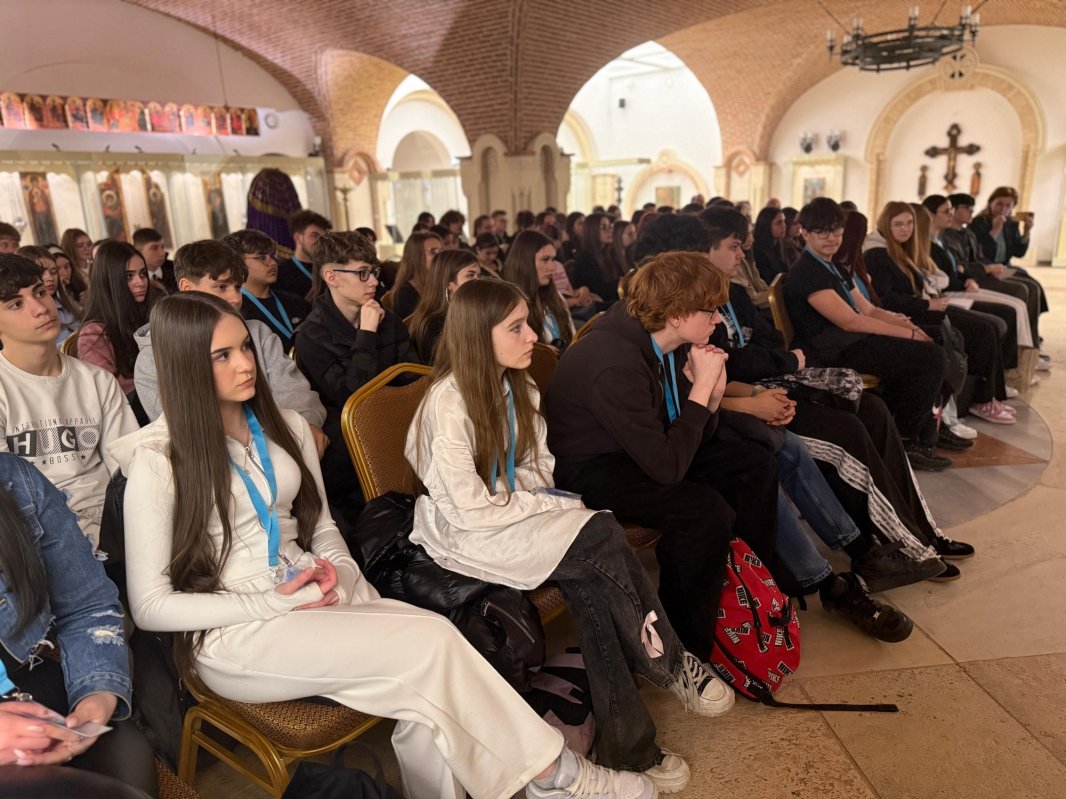 Conferință duhovnicească organizată de Parohia „Sfântul Nectarie” 357729