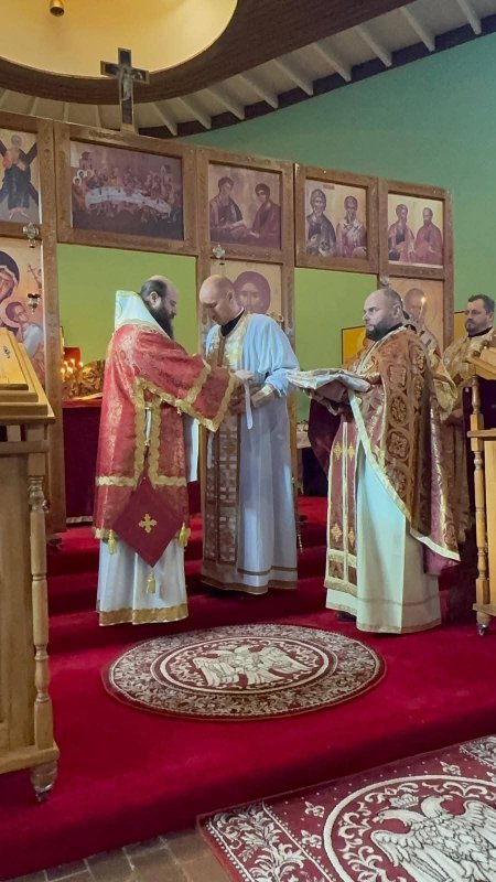 Slujiri arhierești în comunități românești din Irlanda 357700