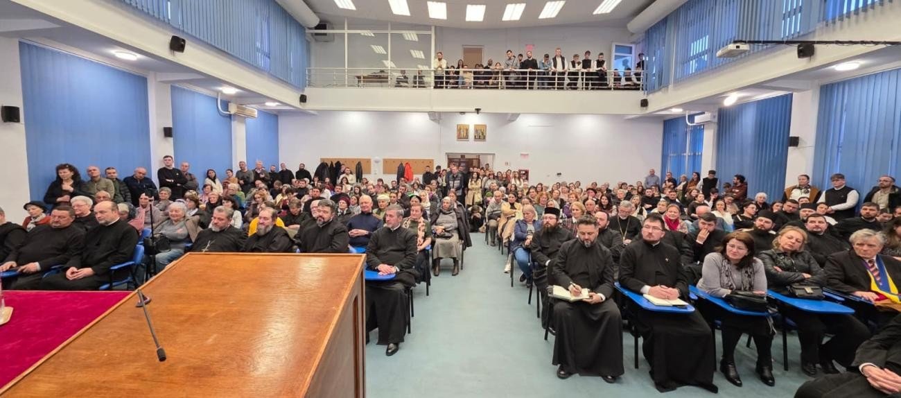 Preasfințitul Părinte Samuel Bistrițeanul, la conferinţa ASCOR de la Alba Iulia 357756