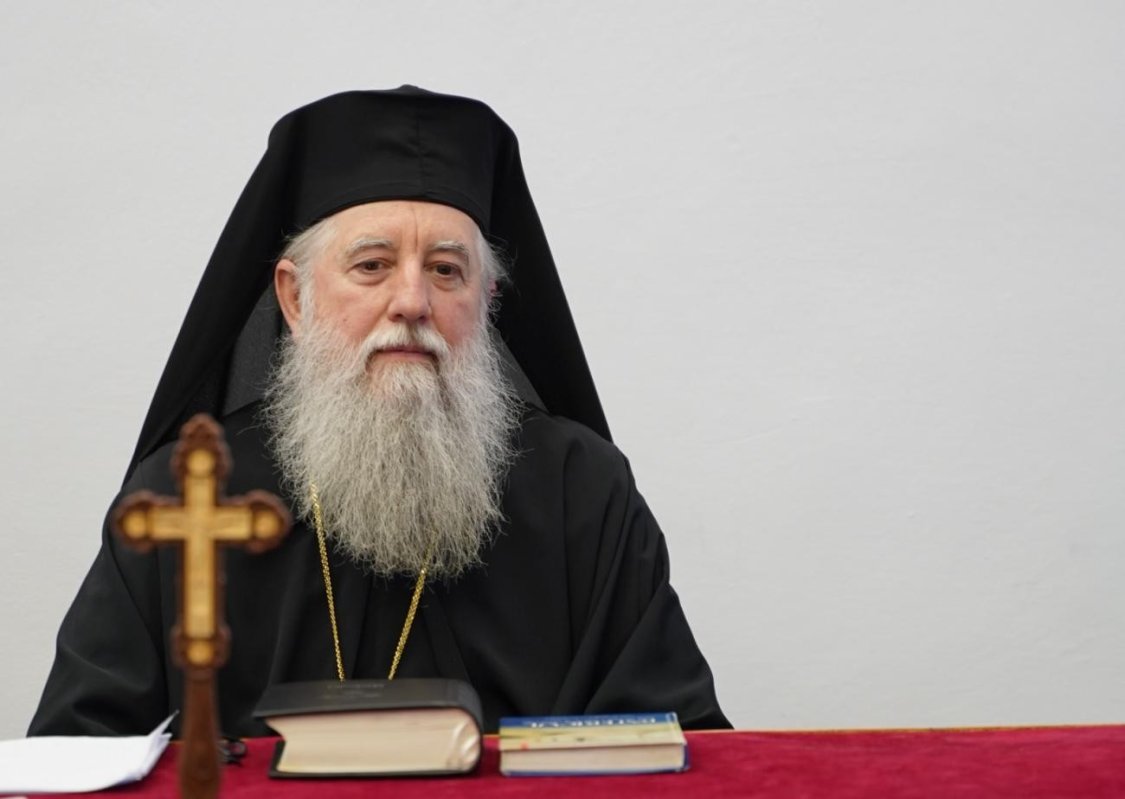 Preasfințitul Părinte Samuel Bistrițeanul, la conferinţa ASCOR de la Alba Iulia 357758