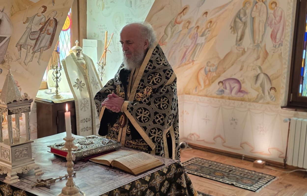 Rugăciune şi recunoştinţă la aniversarea Arhiepiscopului Dunării de Jos 357772