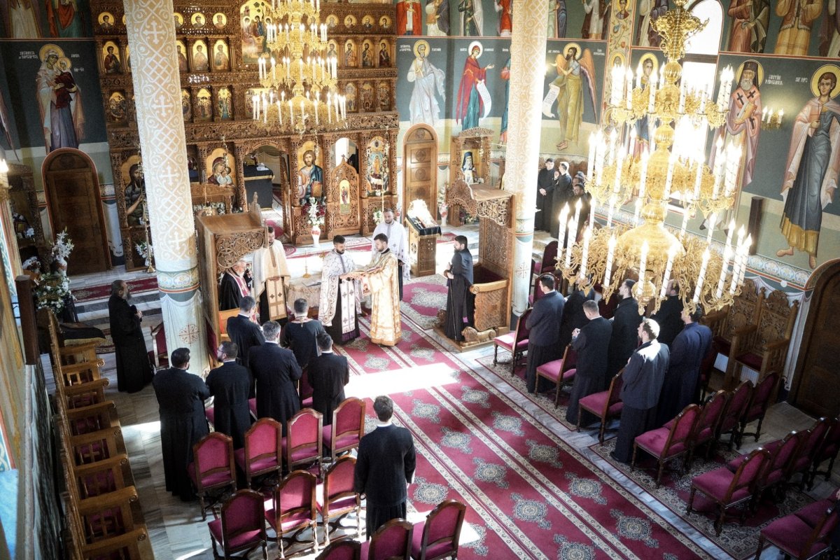 Cursuri de formare pentru clerici la Mănăstirea Strâmba, Sălaj 357851