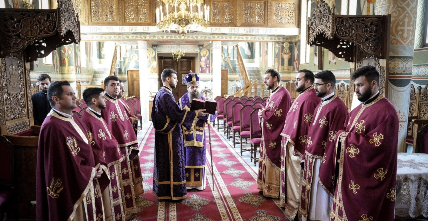 Cursuri de formare pentru clerici la Mănăstirea Strâmba, Sălaj 357855