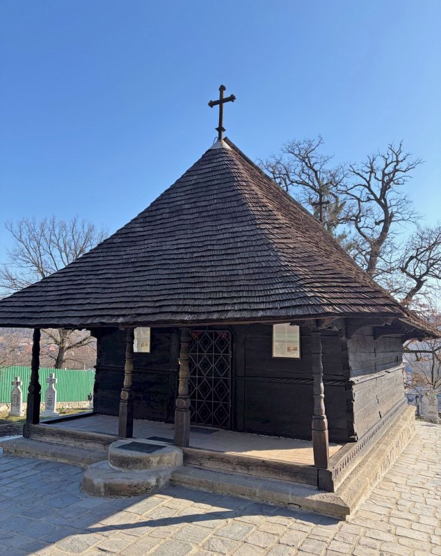 Datoriile stareţei Ambrozia de la Mănăstirea „Dintr-un Lemn” 357499