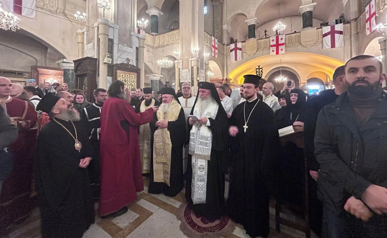 Patriarhul Ilia al II-lea al Georgiei a fost înmormântat 357916