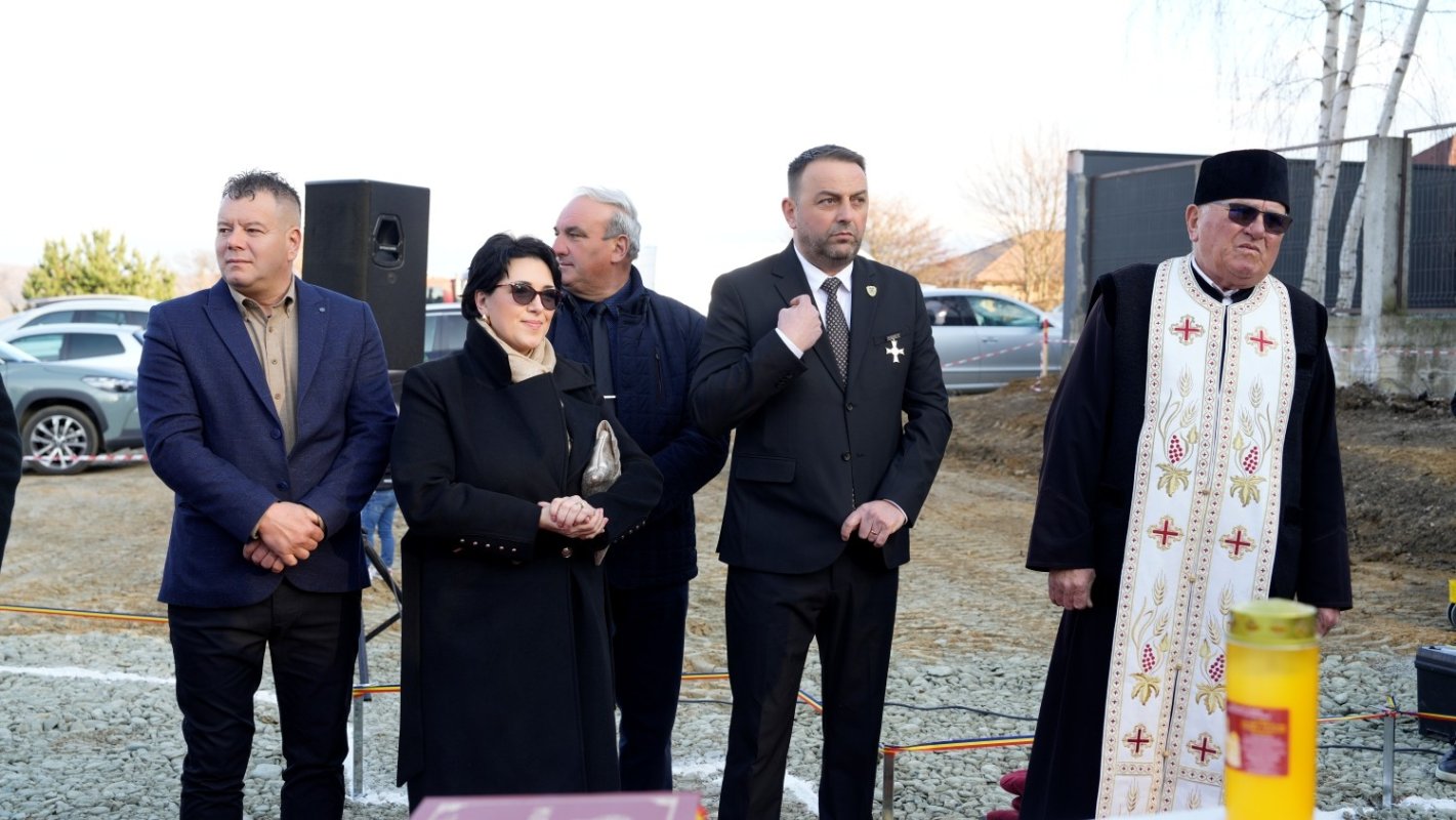 Piatră de temelie pentru biserica Parohiei Şelimbăr-Cartierul Tineretului 357951
