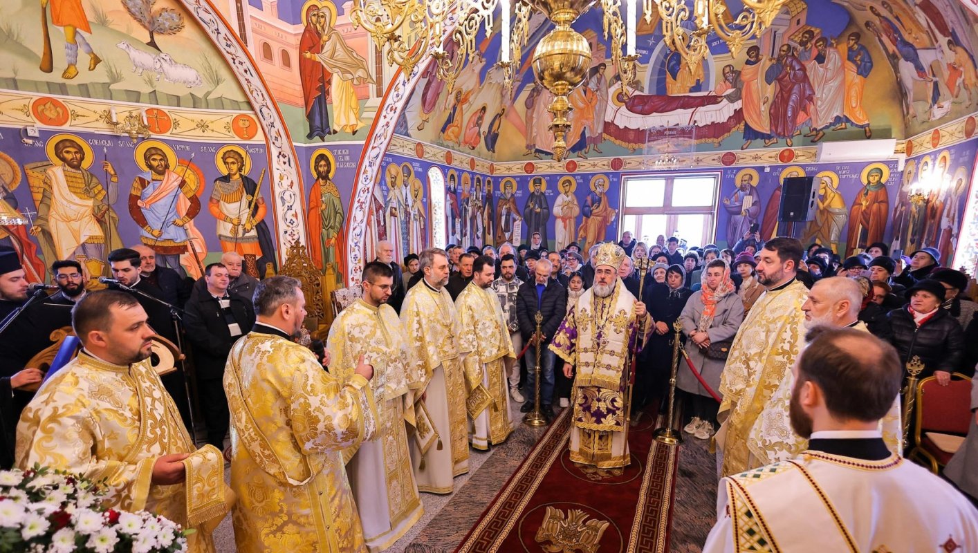 Sfințirea picturii Bisericii „Sfântul Teodosie de la Brazi” din Buzău 357945