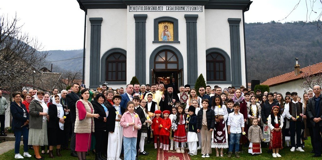 Binecuvântare pentru credincioșii din parohia bănățeană Topleț 358057