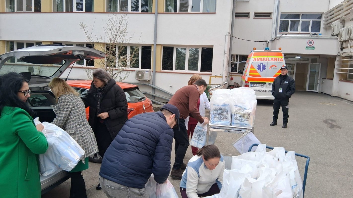 Daruri pentru mame și nou-născuți din partea Arhiepiscopiei Sibiului 358052