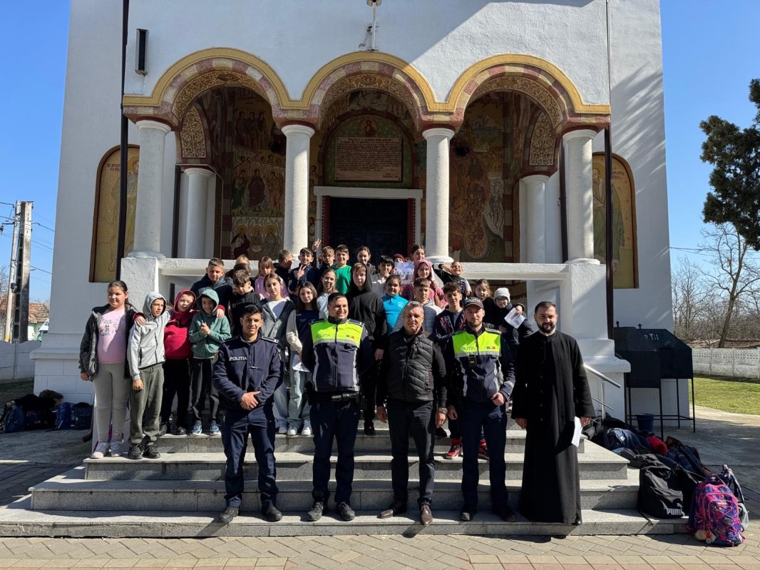 Grija pentru siguranța copiilor la o parohie din Bărăgan 358062