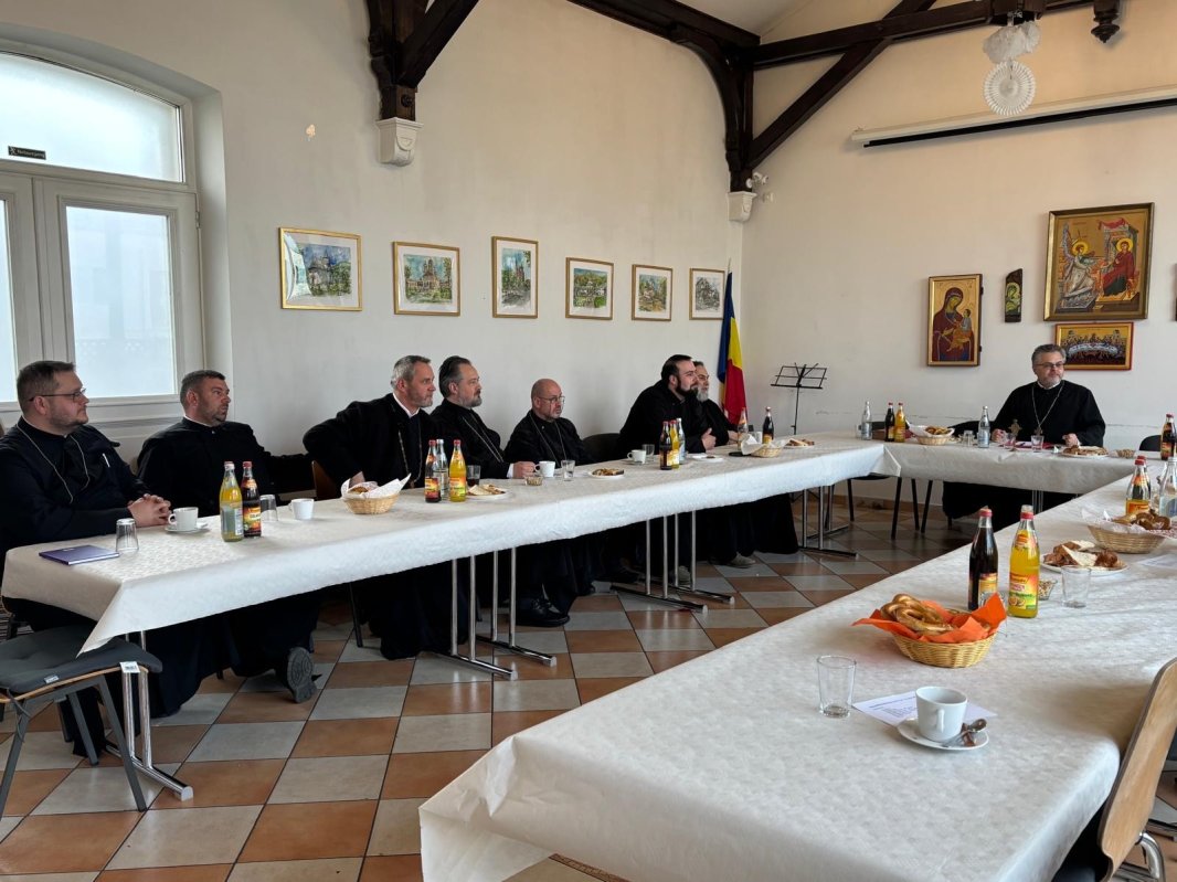 Întâlnirea clericilor Protopopiatului Ortodox Român al Bavariei de Sud 358065