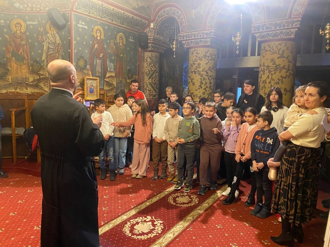 Proiectul „Centrul de activități cu tineretul «Sfântul Ilie Tesviteanul»”, la o parohie din Râmnicu Sărat 357990