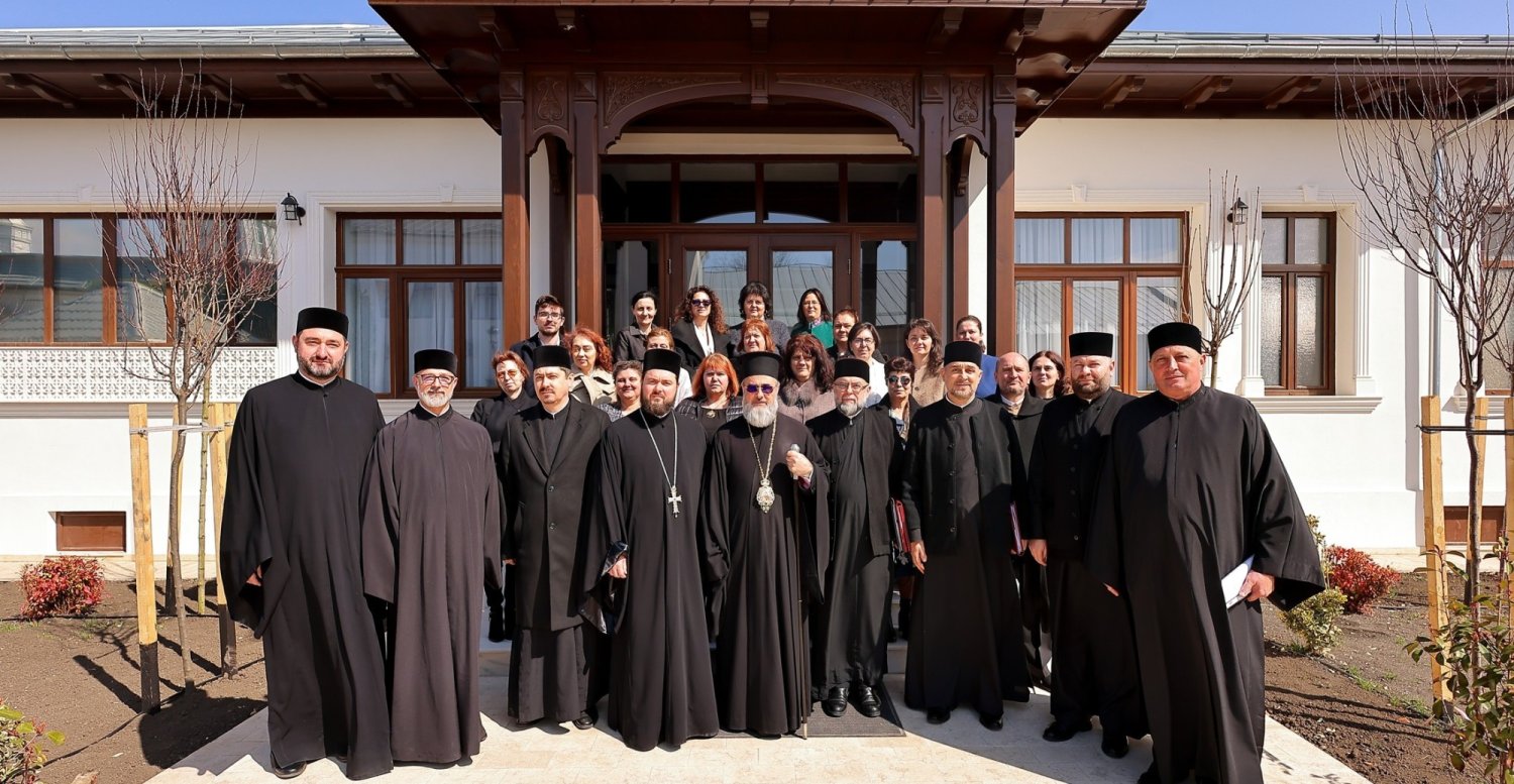 Ședința anuală a Casei de Ajutor Reciproc a Eparhiei Buzăului și Vrancei 358180