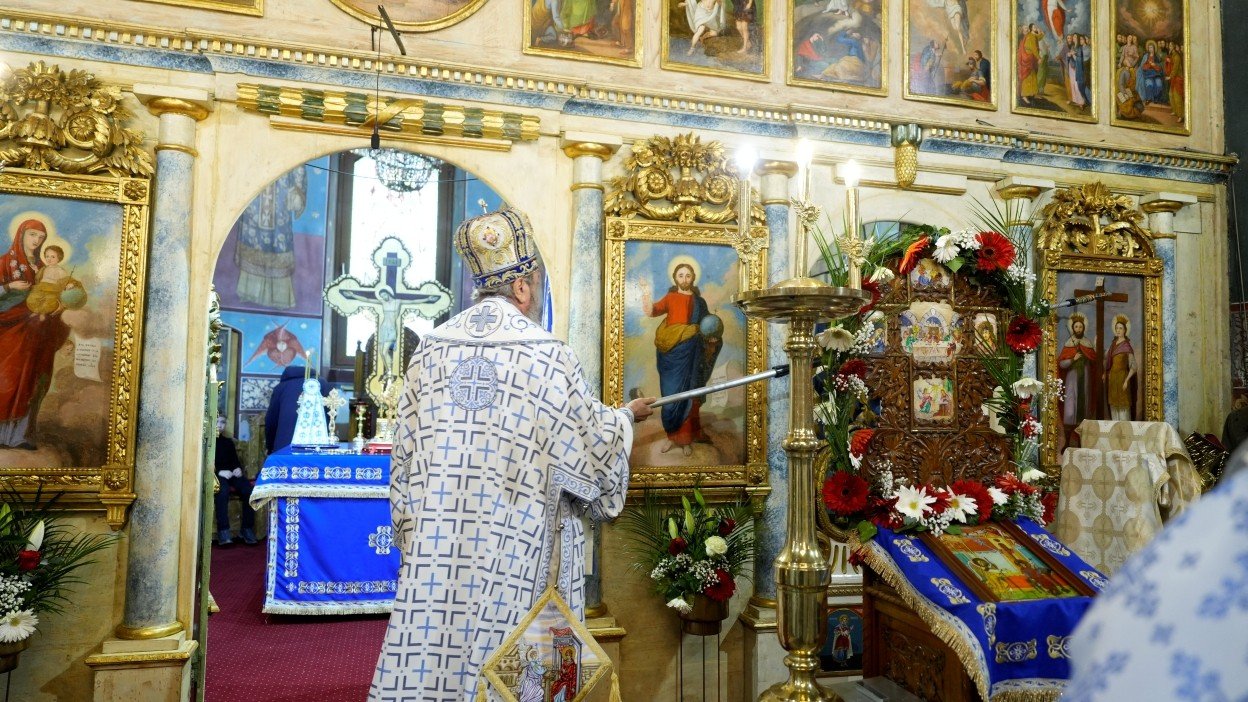 Binecuvântare în zi de hram la Biserica „Buna Vestire” din Sibiu 358222