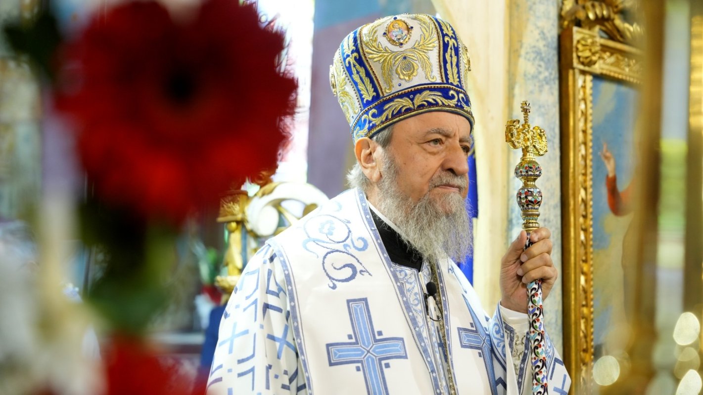 Binecuvântare în zi de hram la Biserica „Buna Vestire” din Sibiu 358224