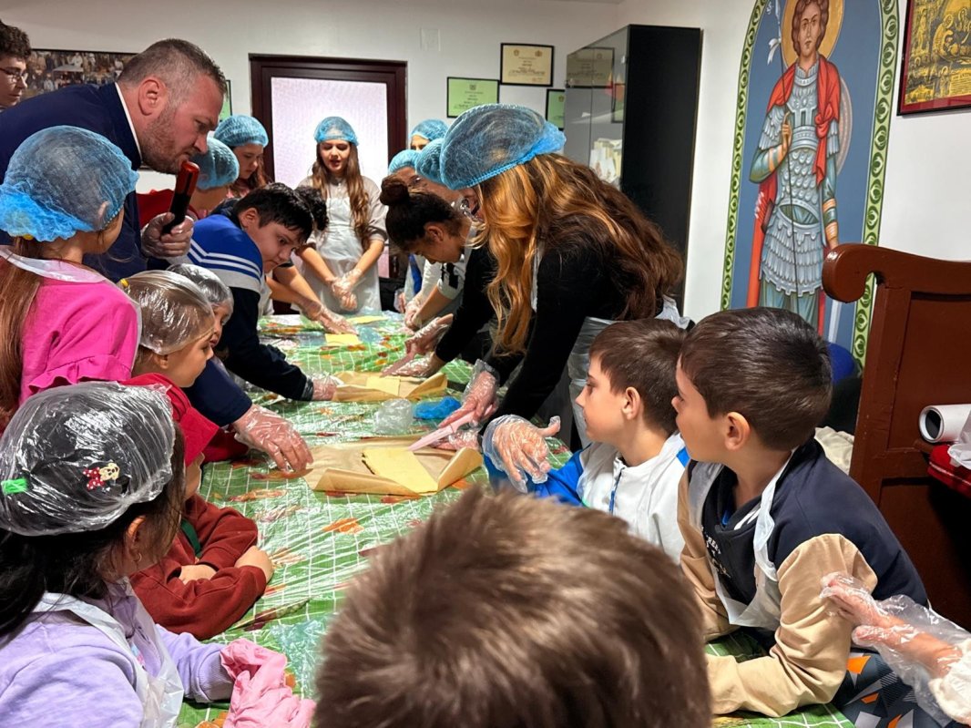 Peste 70 de copii au participat la un atelier de gătit 358248