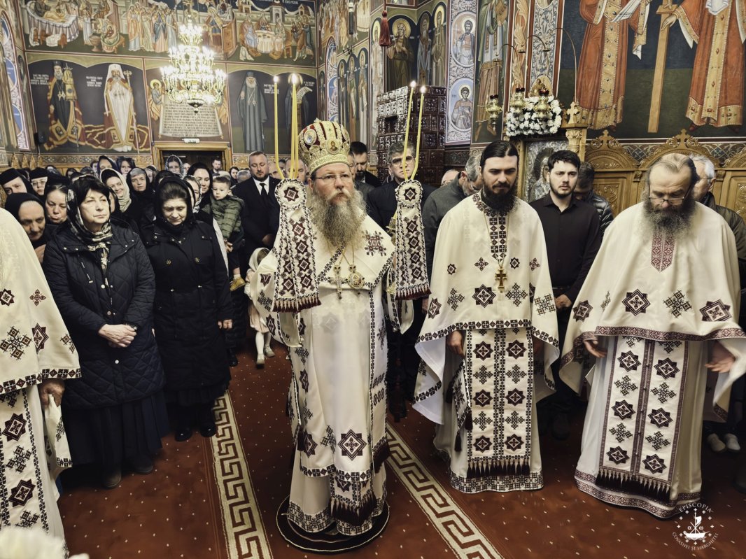 Binecuvântare arhierească la Mănăstirea Sita Buzăului, Covasna 358357
