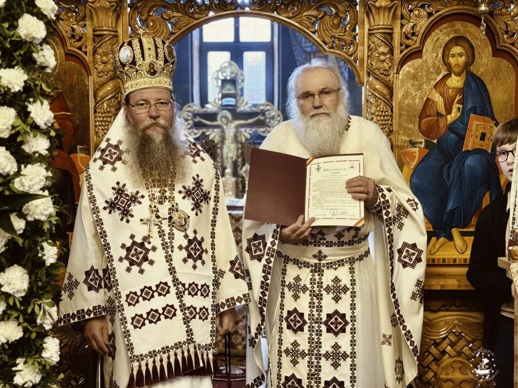 Binecuvântare arhierească la Mănăstirea Sita Buzăului, Covasna 358359