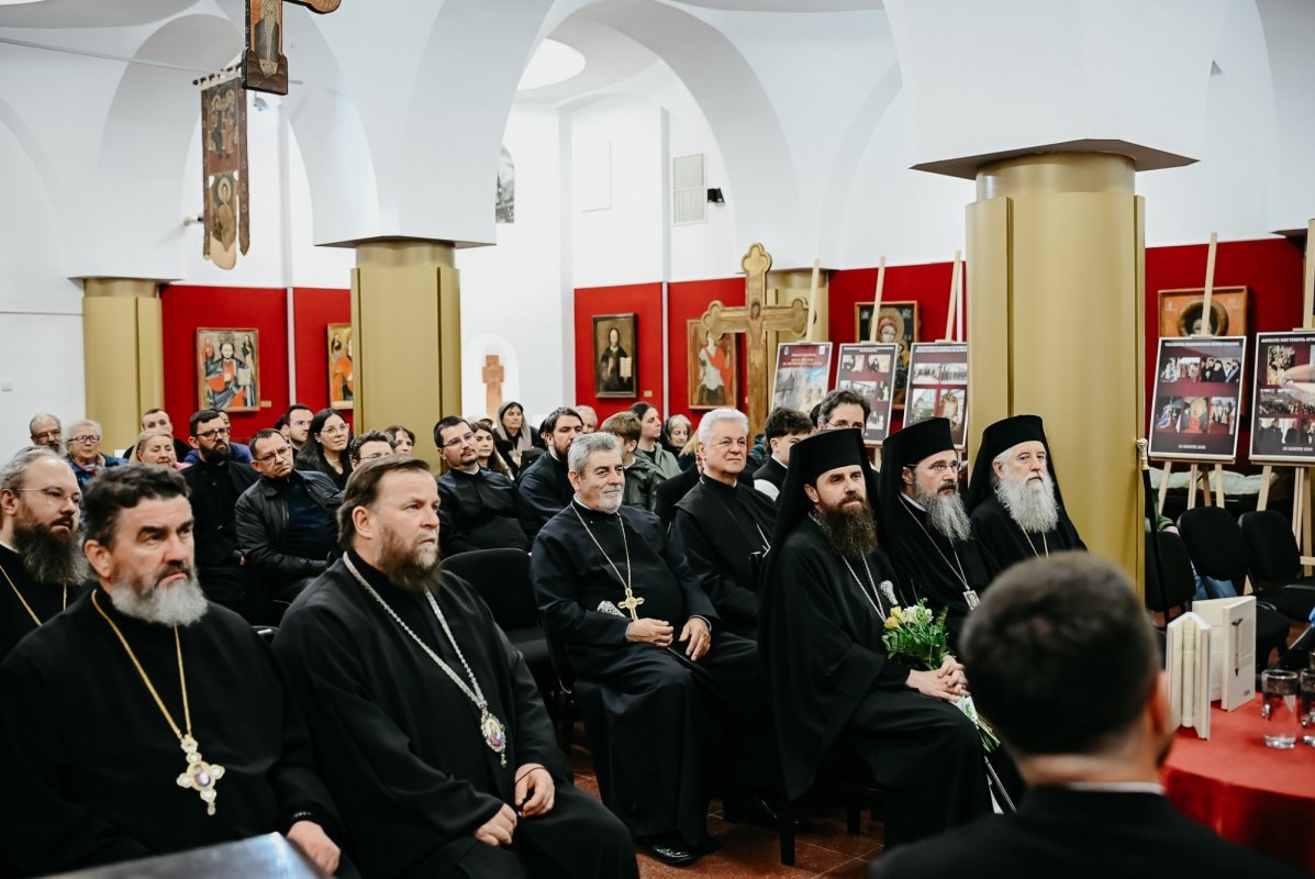 Lansarea volumelor „Omilii catehetice” I și II 358351