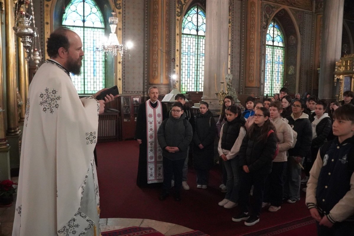 Cinstirea valorilor identitare și a darului vieții în Arhiepiscopia Dunării de Jos 358625