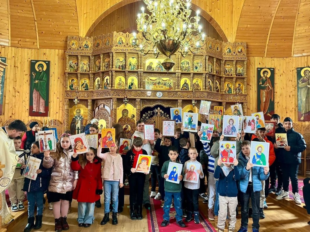 De la firul de mărțișor  la lumina Învierii 358446