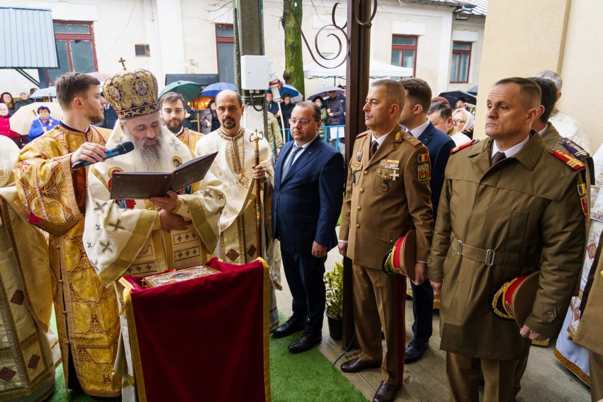 Sfințirea unei capele militare din județul Neamț  358539