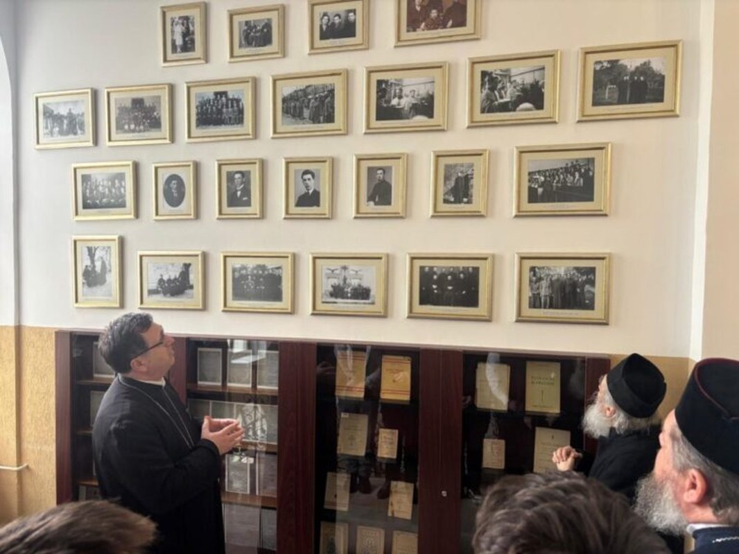 Expoziție dedicată Sfântului Preot Mucenic Ilarion Felea la Arad 358638