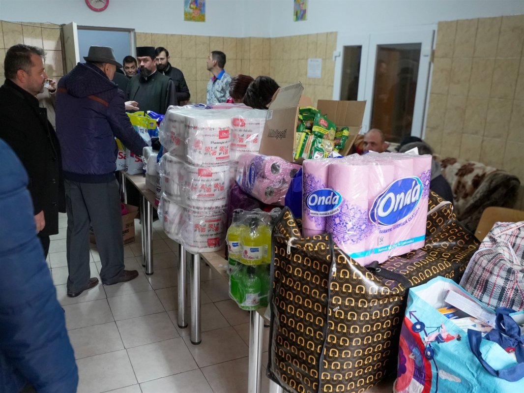 Daruri pentru nevoiaşii de la Adăpostul de noapte din Brăila 358838