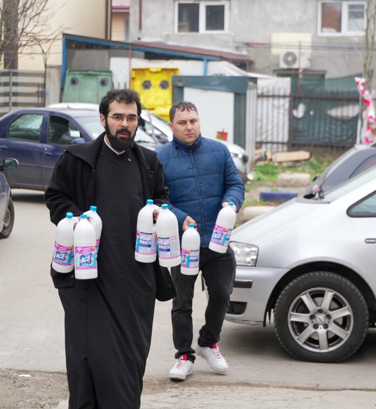 Daruri pentru nevoiaşii de la Adăpostul de noapte din Brăila 358839