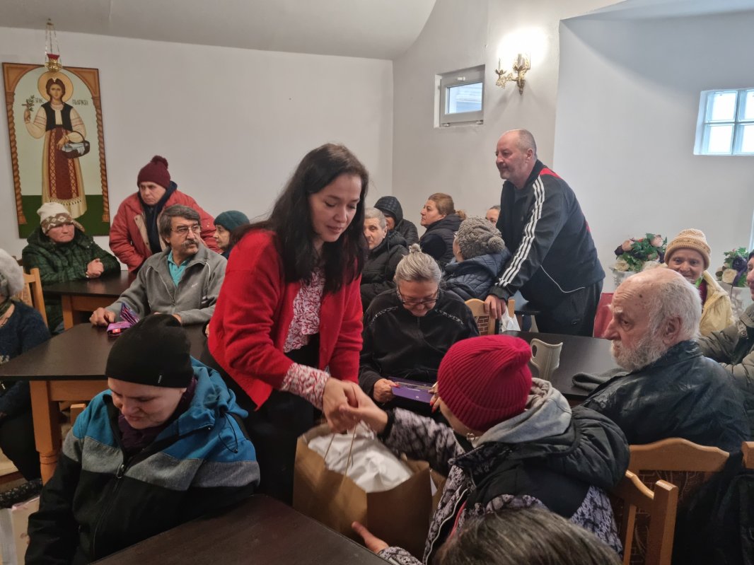 O nouă acțiune socială a proiectului „Bătrânețe cu suflet de copil” 358844