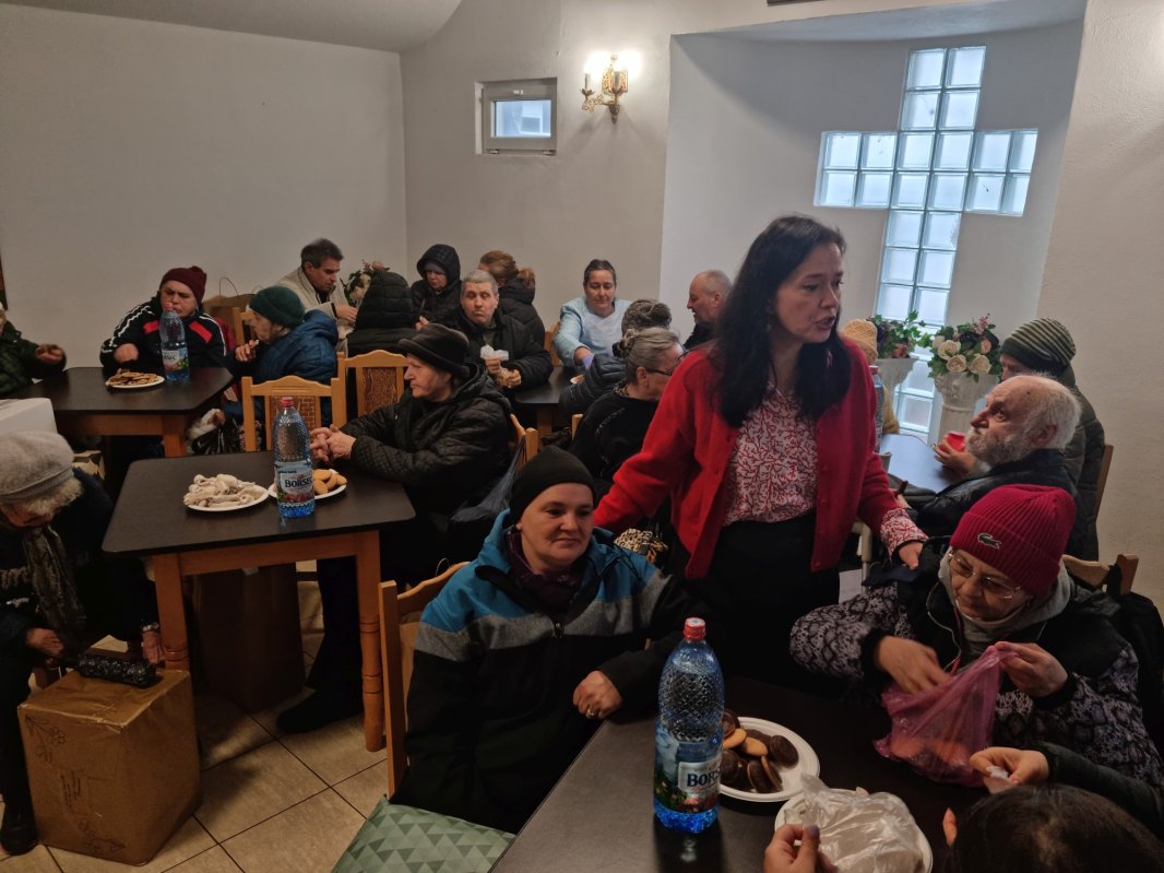 O nouă acțiune socială a proiectului „Bătrânețe cu suflet de copil” 358845