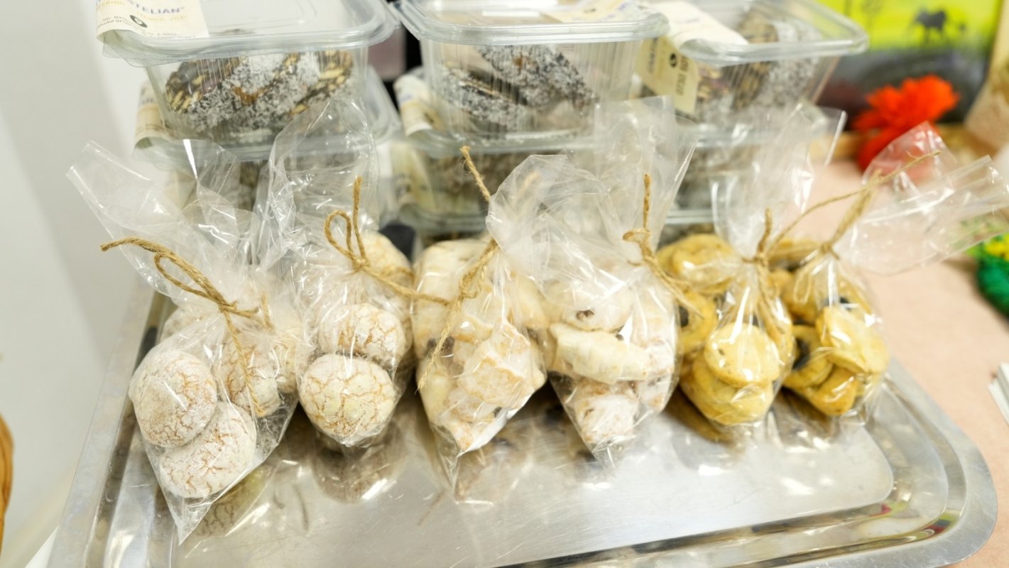 Bazar de Paști la Centrul Catedral Social al Arhiepiscopiei Sibiului 358956