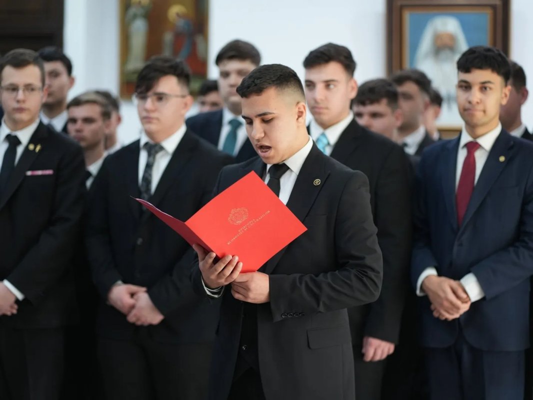 Burse pentru elevii Seminarului Teologic „Sfântul Ioan Gură de Aur” din Slobozia 358979