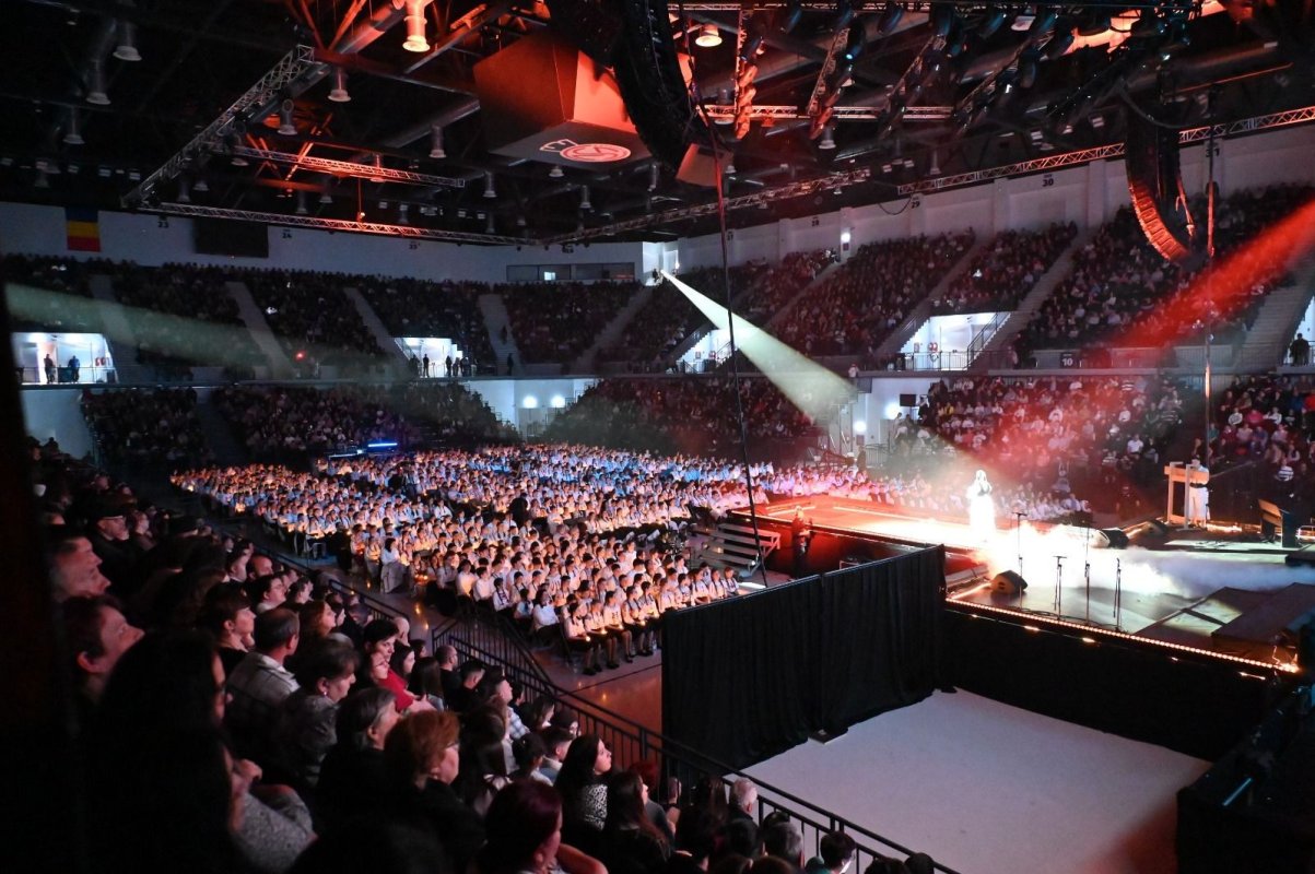 Concertul caritabil „Lumină din Lumină” pentru Fundația „Mihai Neșu” 358951