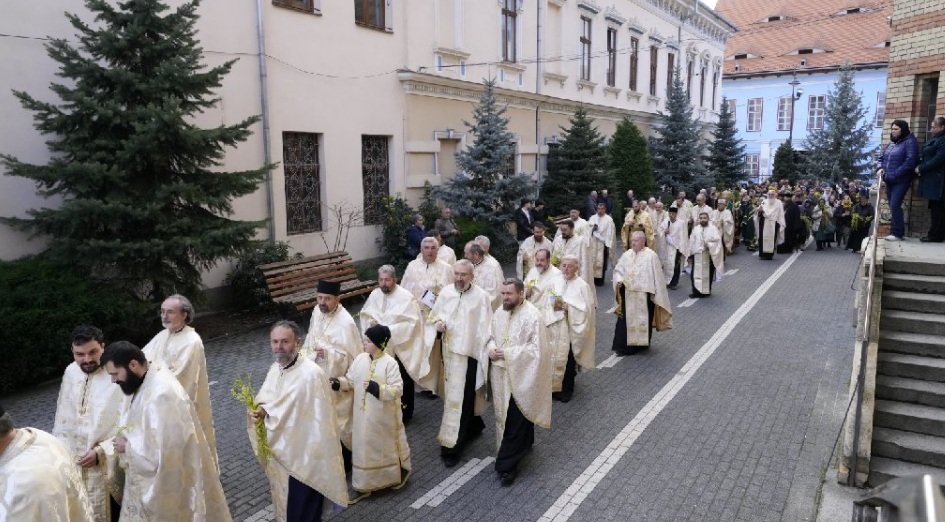 Procesiunea din Sâmbăta Floriilor la Catedrala Mitropolitană din Sibiu 359143