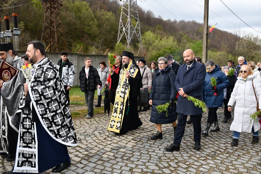 Procesiune la Ciudanovița în vinerea dinaintea Floriilor 359222