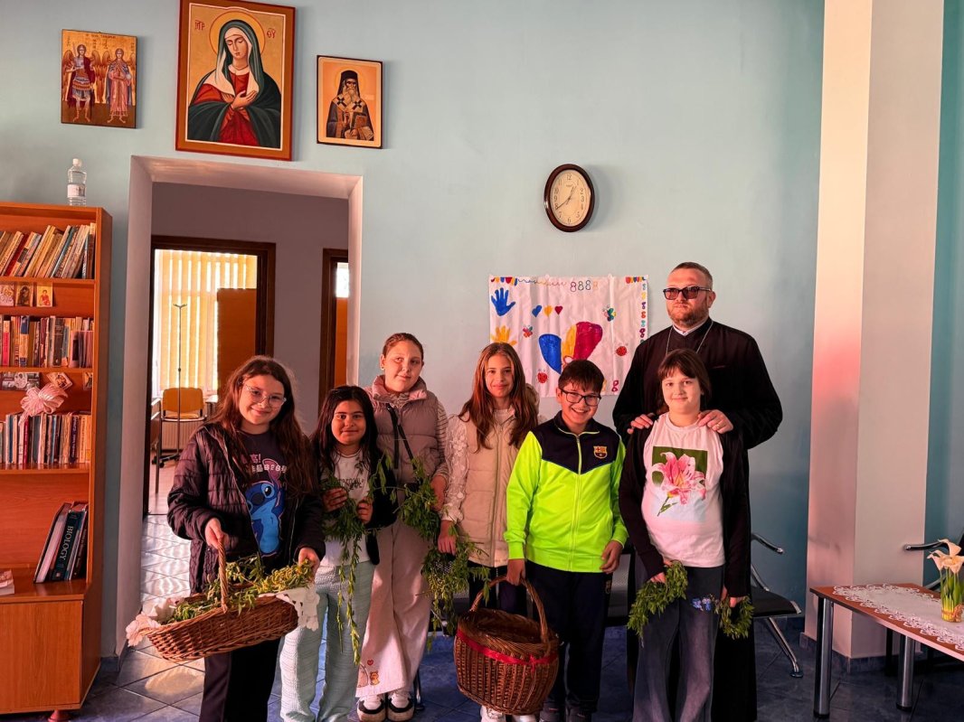 Final emoționant de proiect la Parohia Fierbinți Târg 359337