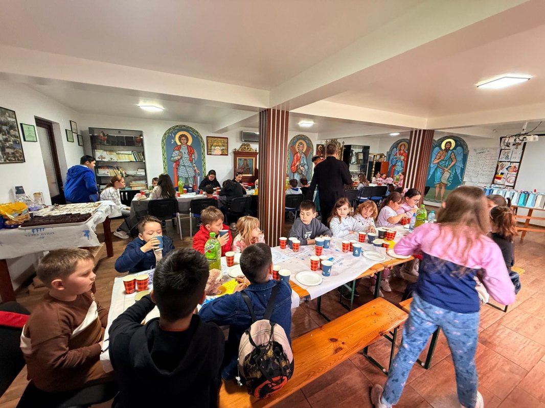 Final emoționant de proiect la Parohia Fierbinți Târg 359338