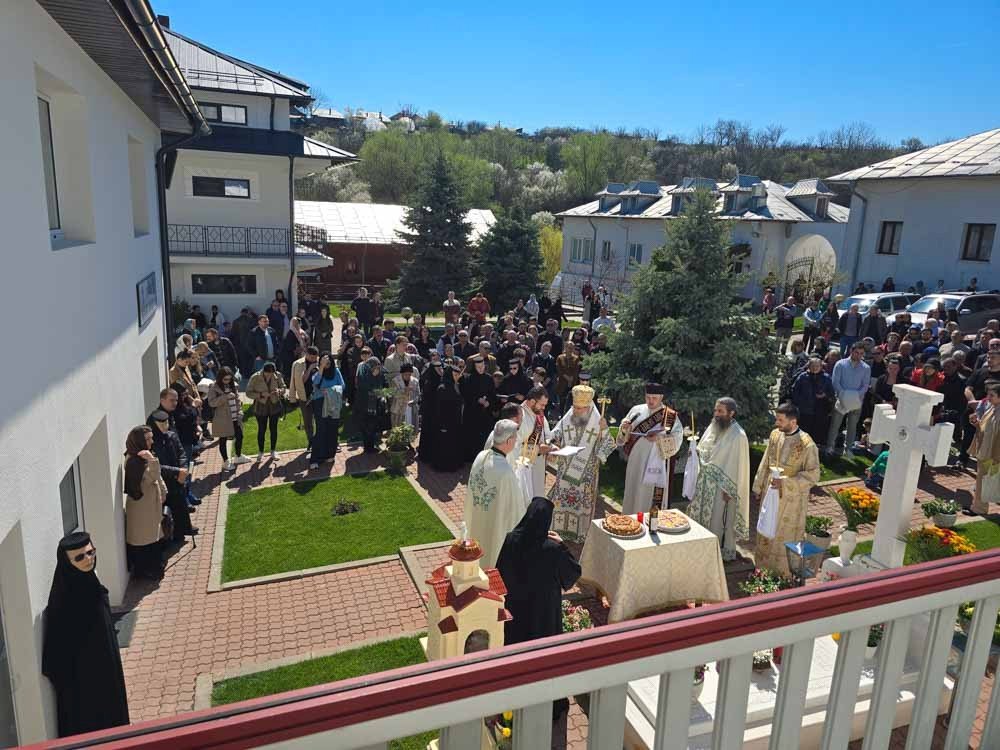 Popas de rugăciune la Mănăstirea Clocociov 359325