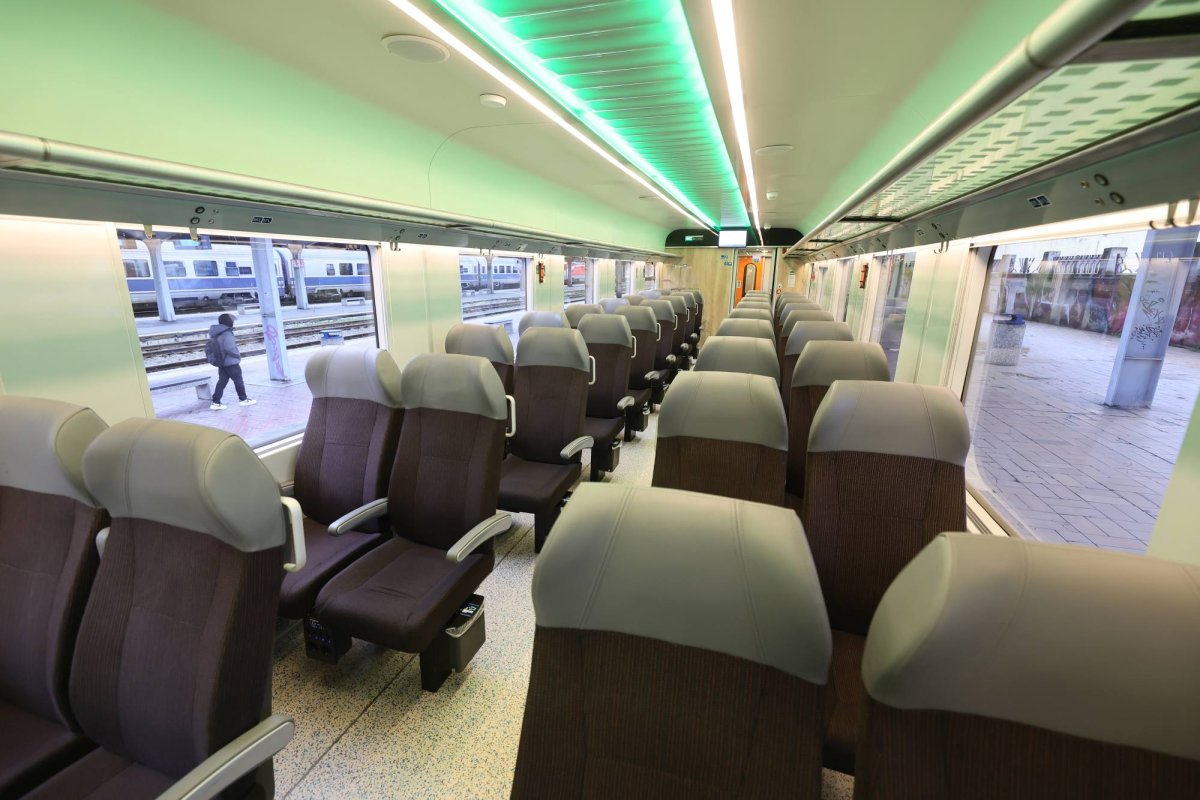 Suplimentări la trenuri 359293