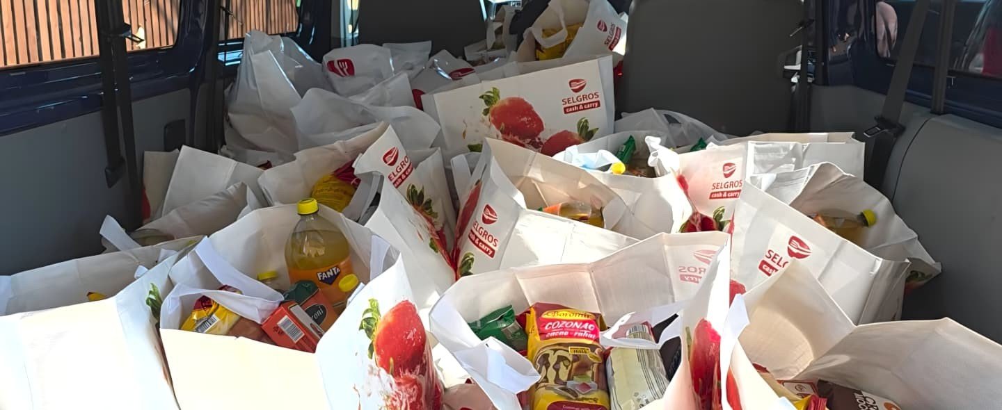 Acțiune de sprijin pentru bătrâni și familii din Prahova 359460