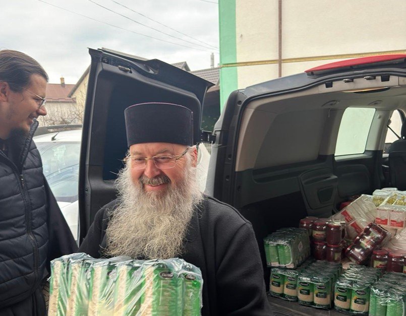 Mănăstirile bucovinene alături de persoanele nevoiașe 359467
